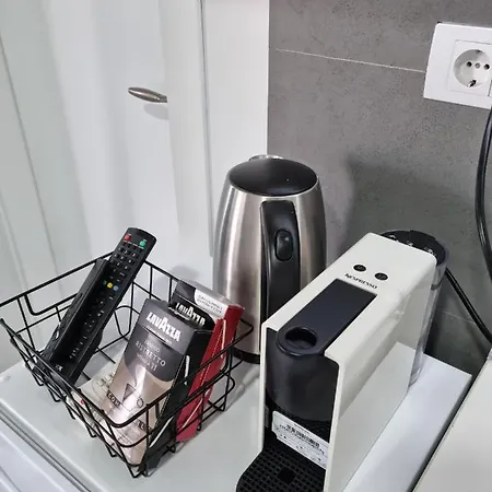 Ella Mobile Nyaraló *