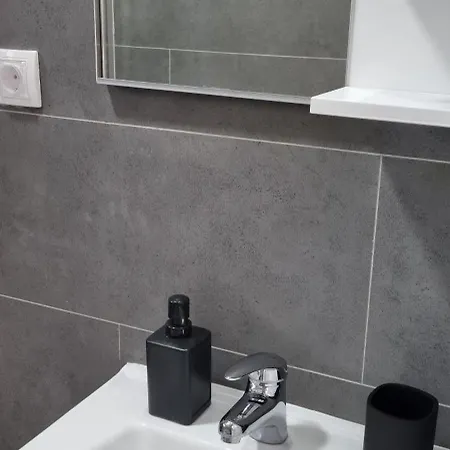 Nyaraló Ella Mobile *