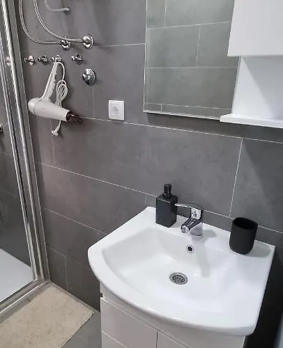 度假居 Ella Mobile *